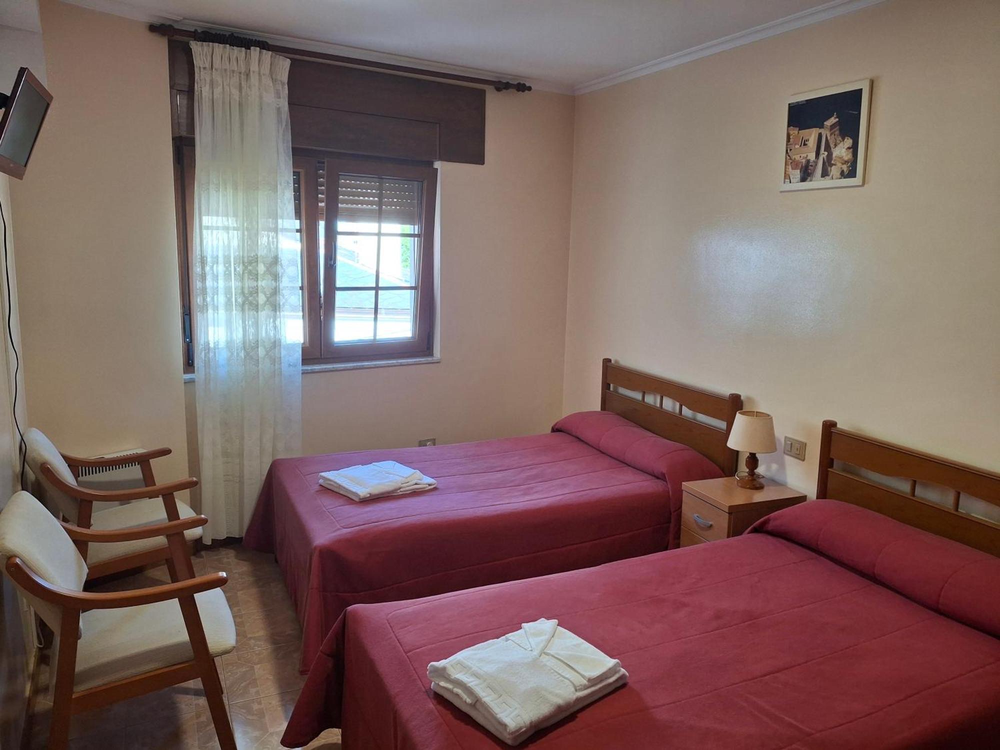 Hostal La Marina Porto do Barqueiro Zewnętrze zdjęcie