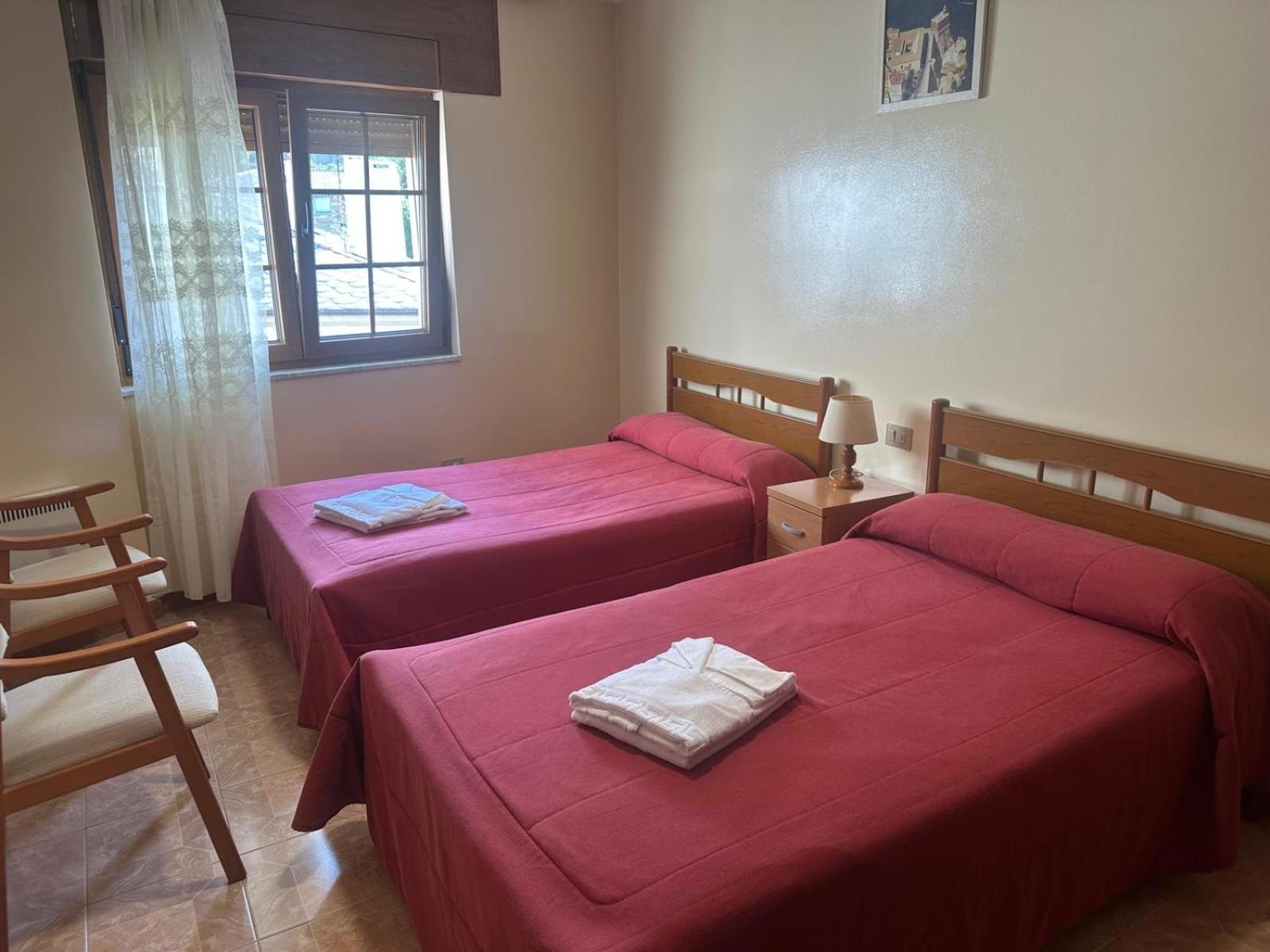 Hostal La Marina Porto do Barqueiro Zewnętrze zdjęcie
